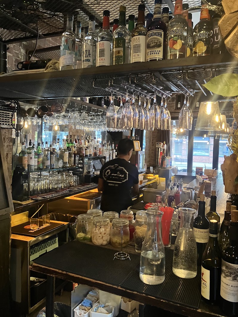 Charlies Bar & Kitchen