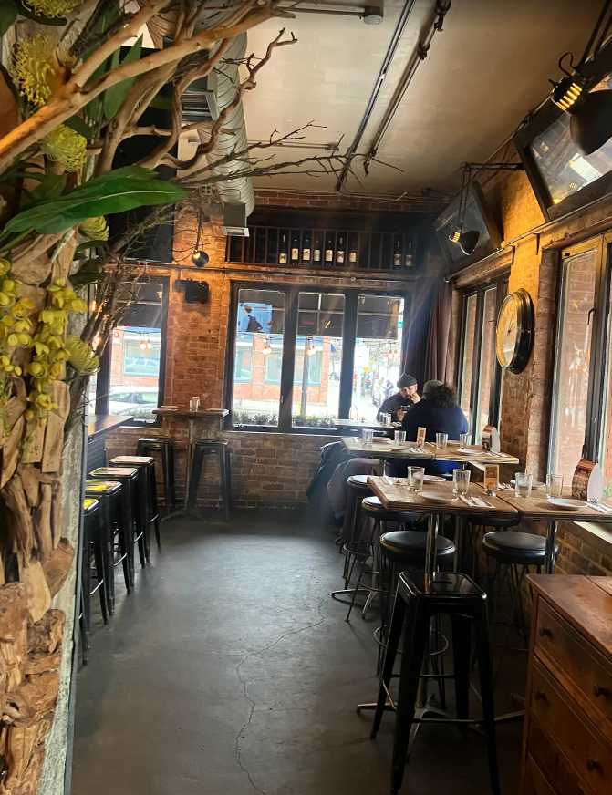 Charlies Bar & Kitchen